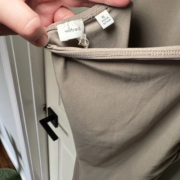 NWT Aritzia Wilfred Remedy Dress - Picture 3 of 6